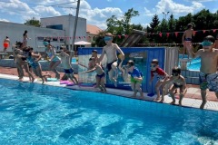 4F1BA6EE-0149-44F7-9831-EB169A0DB4CB